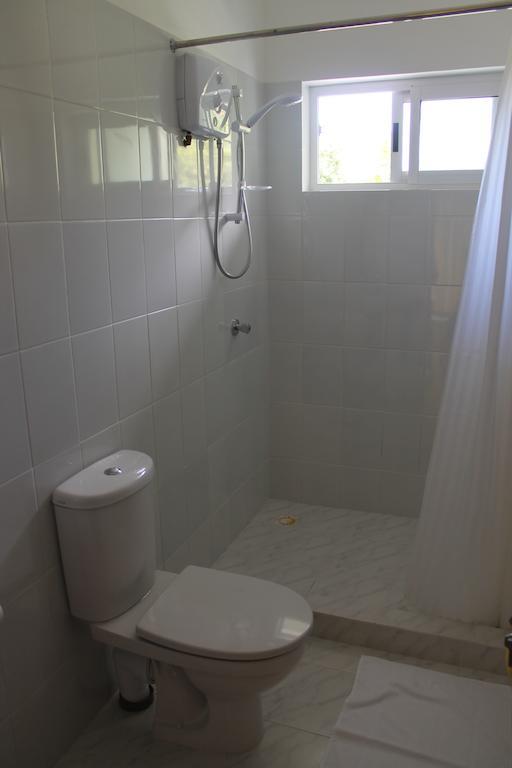 Central Self Catering Apartments Felicite Island Habitación foto